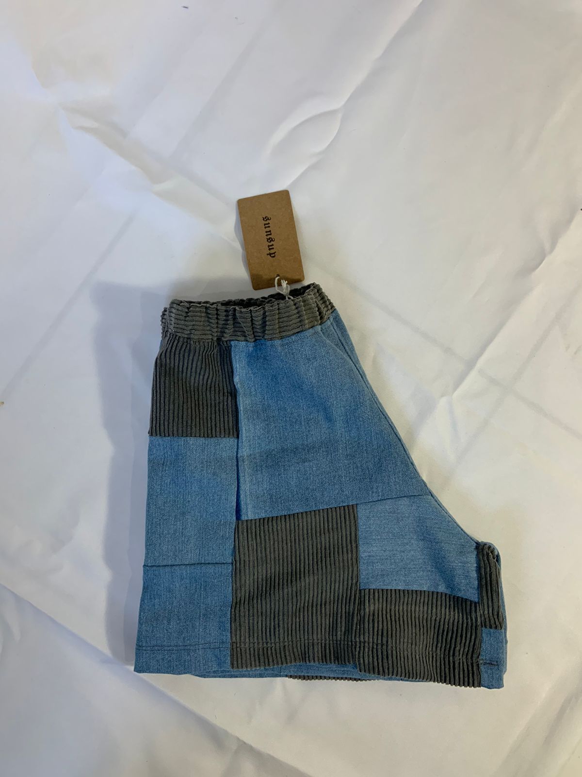 Short retalhos jeans + cotelê